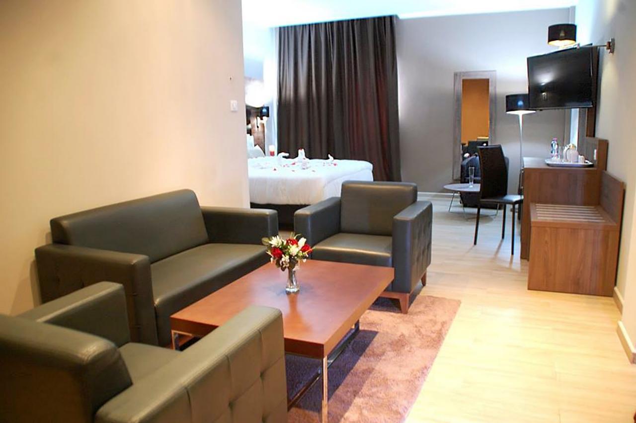 Le Zenith Hotel Oran Exterior foto